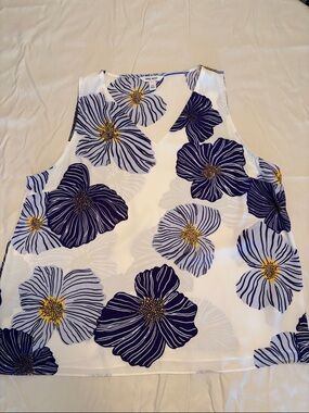 Nine West White Floral V-Neck Sleeveless Camisole with Navy and Yellow Accents